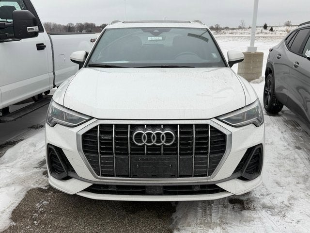 2025 Audi Q3 S line Premium