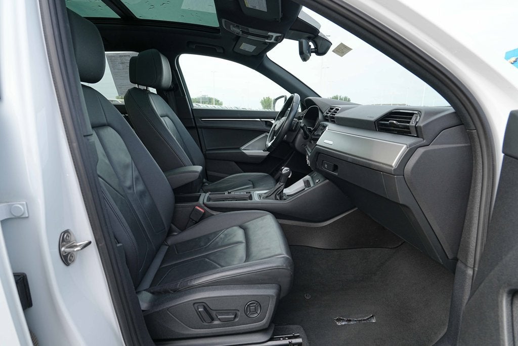 2024 Audi Q3 S line Premium