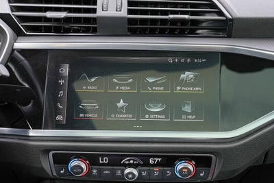 2024 Audi Q3 S line Premium