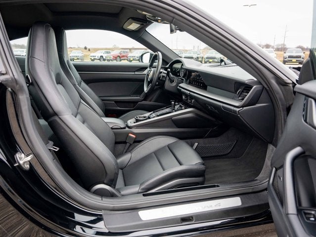 2024 Porsche 911 Carrera