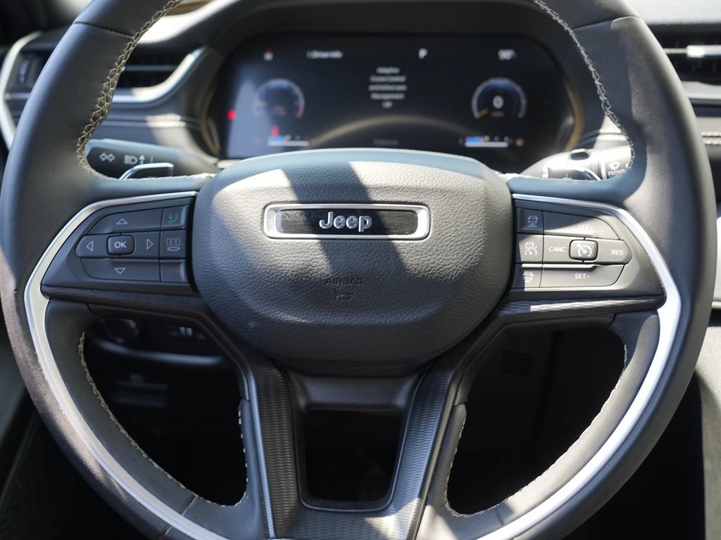 2023 Jeep Grand Cherokee L Altitude 4x4