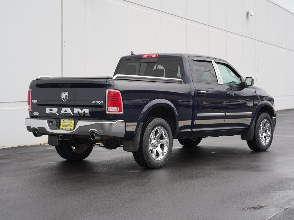 2017 RAM 1500 Laramie Crew Cab 4x4 6'4" Box