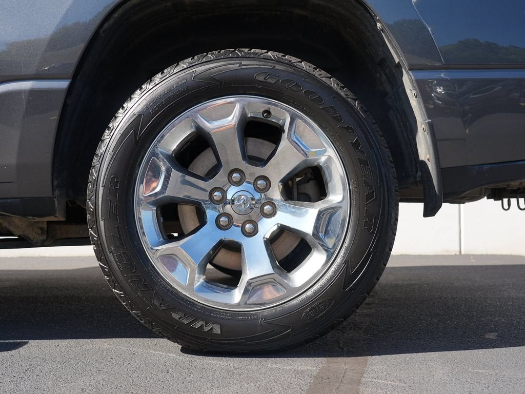 2019 RAM 1500 Big Horn/Lone Star Quad Cab 4x4 6'4" Box
