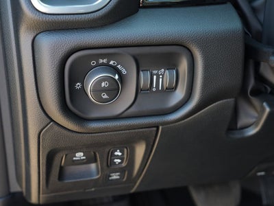 2025 RAM 1500 Laramie Crew Cab 4x4 5'7" Box