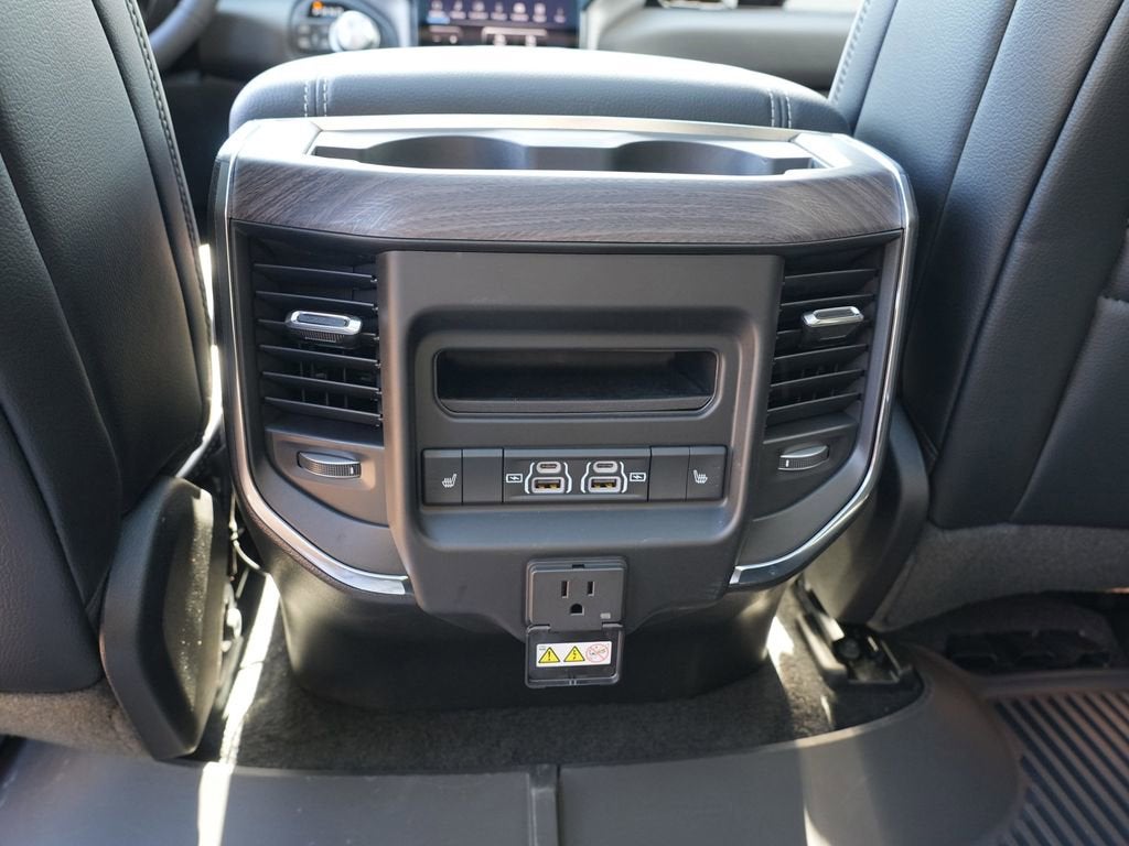 2025 RAM 1500 Laramie Crew Cab 4x4 5'7" Box