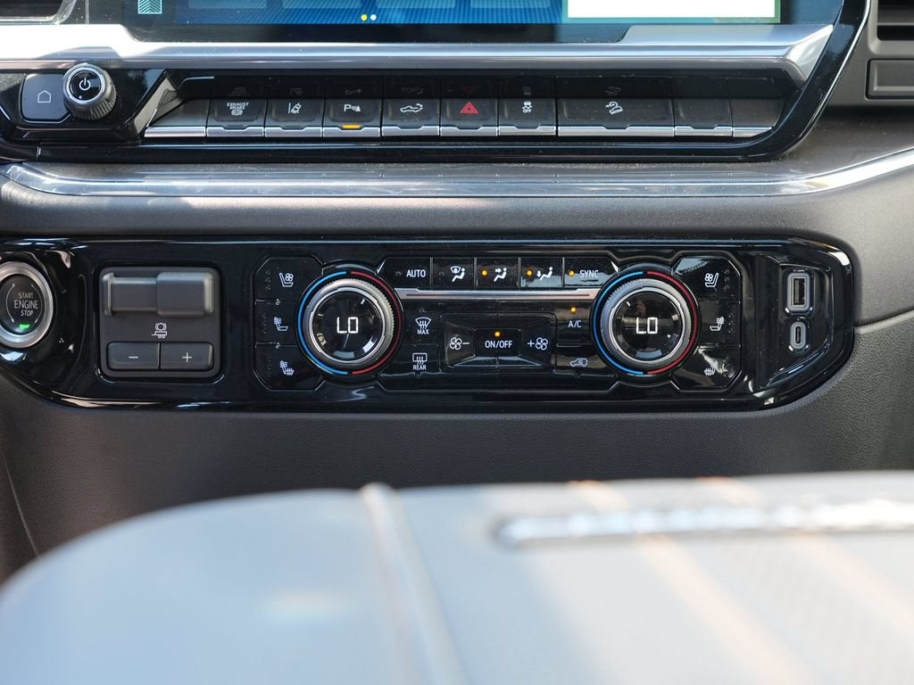 2024 Chevrolet Silverado 3500 HD High Country