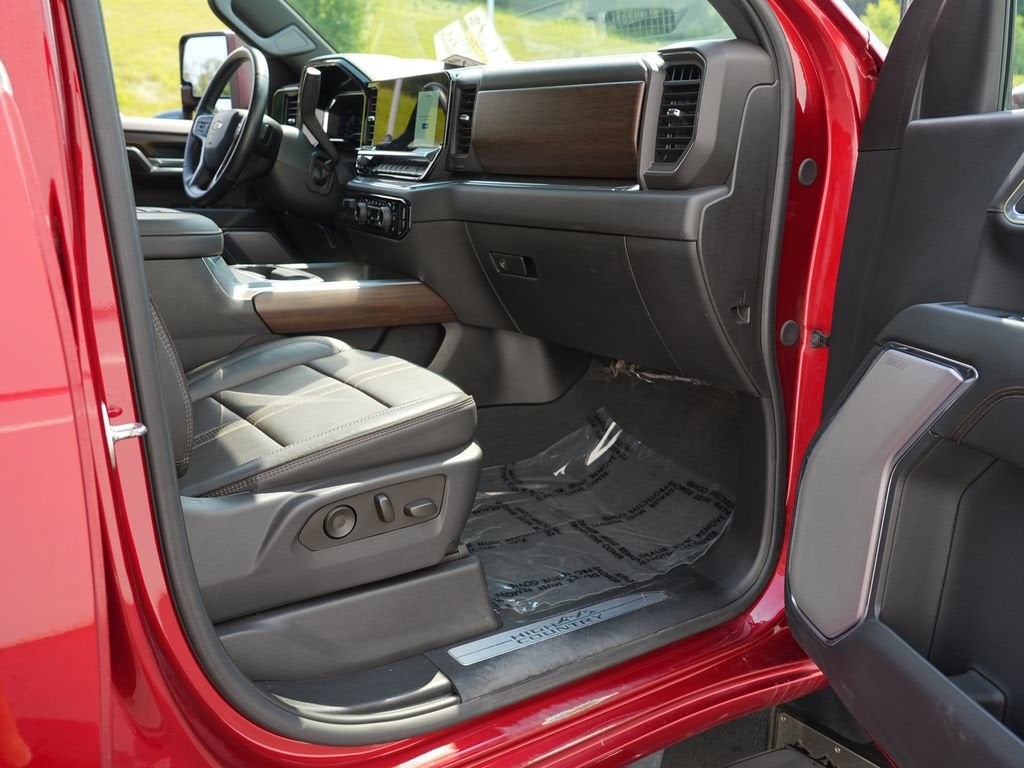 2024 Chevrolet Silverado 3500 HD High Country