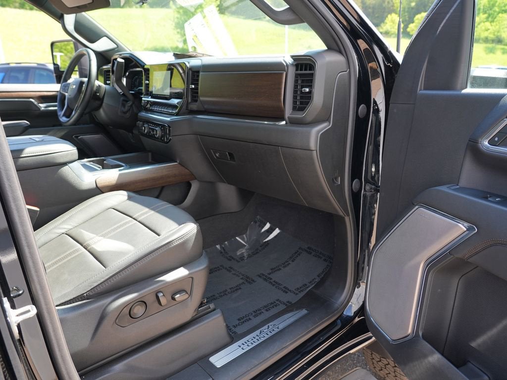 2024 Chevrolet Silverado 3500 HD High Country