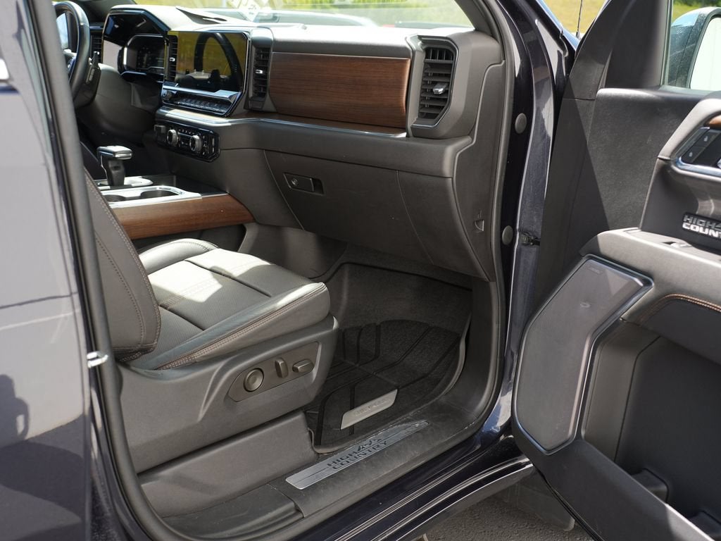 2022 Chevrolet Silverado 1500 High Country