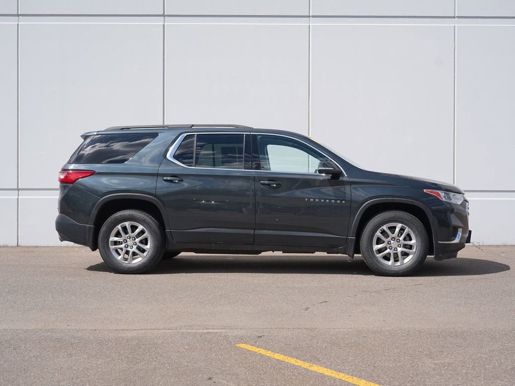 2021 Chevrolet Traverse LT Cloth