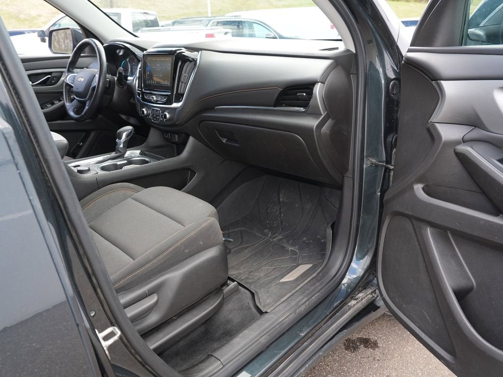 2021 Chevrolet Traverse LT Cloth