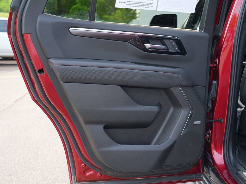 2025 Chevrolet Tahoe RST