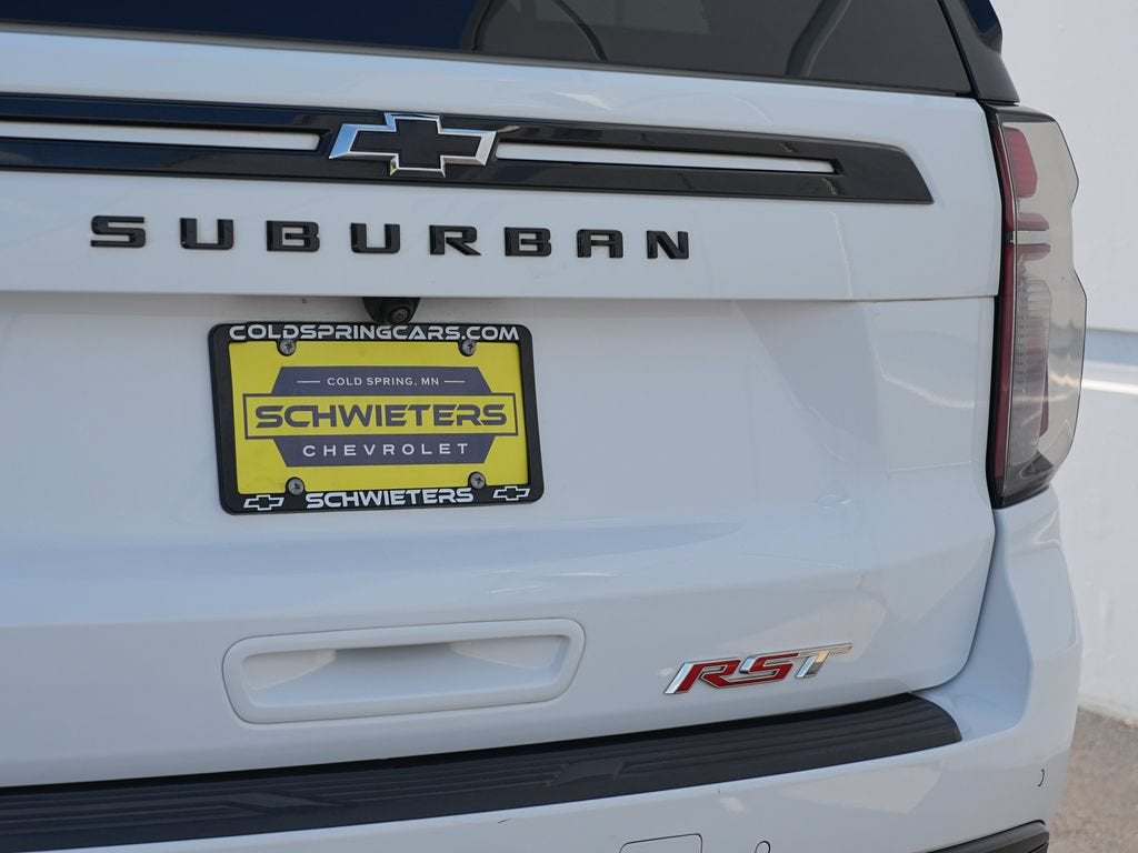 2023 Chevrolet Suburban RST