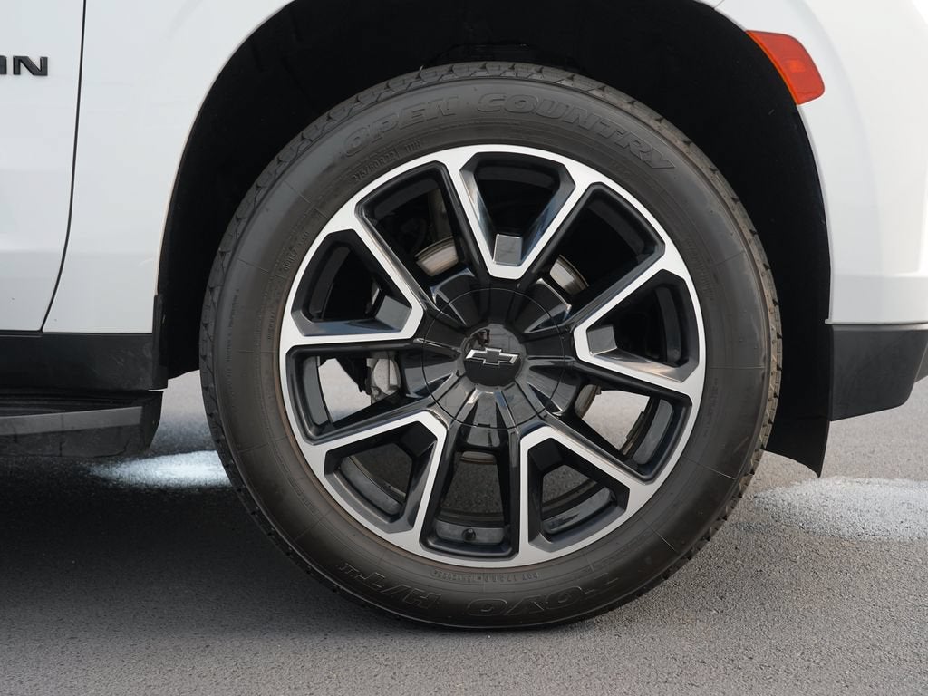 2023 Chevrolet Suburban RST