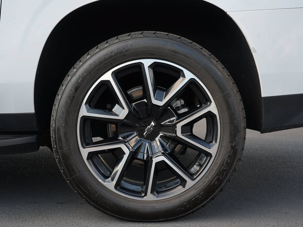 2023 Chevrolet Suburban RST