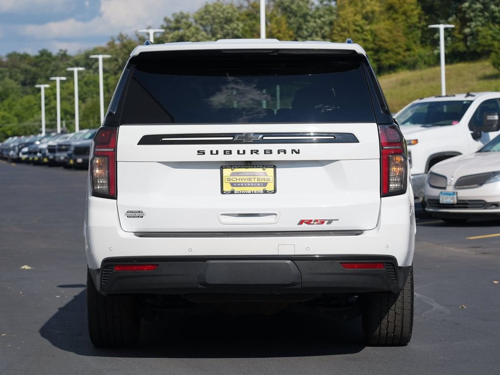 2023 Chevrolet Suburban RST