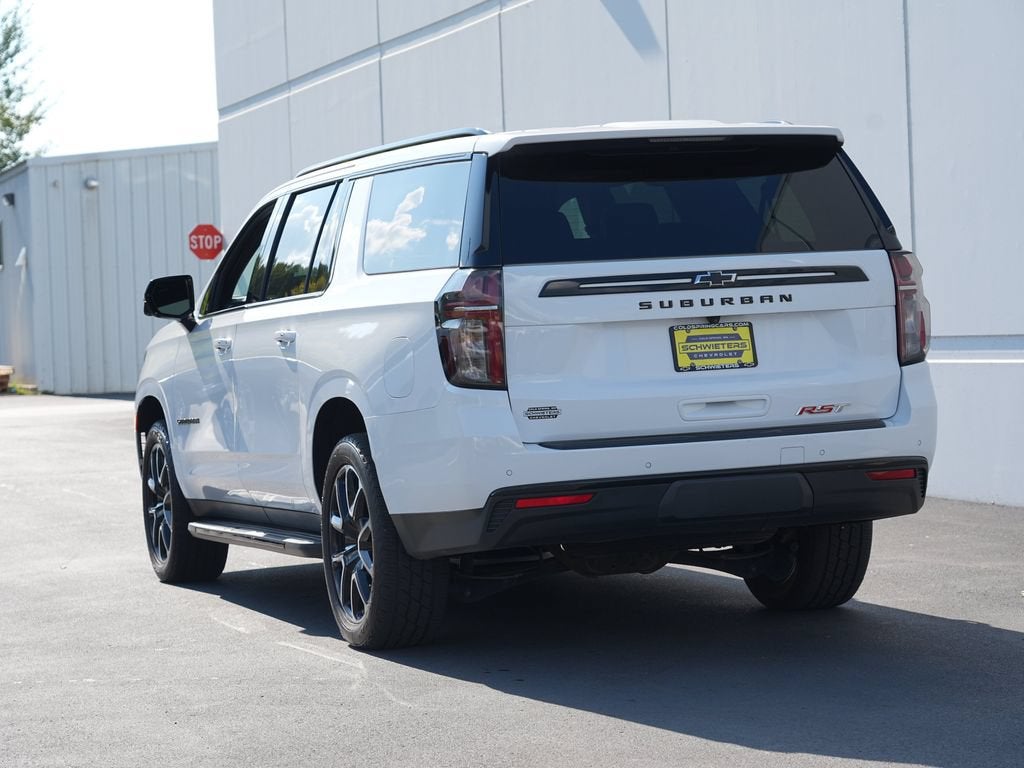 2023 Chevrolet Suburban RST