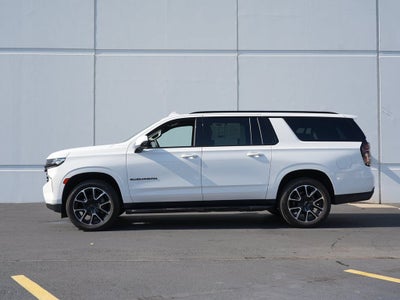 2023 Chevrolet Suburban RST