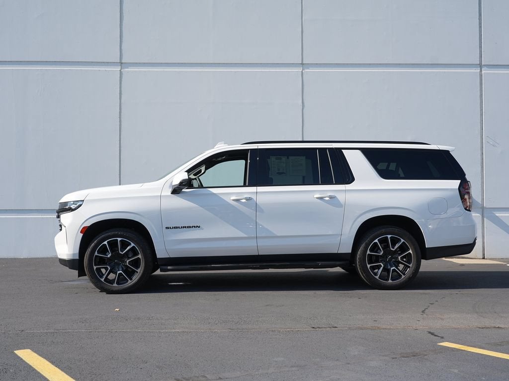 2023 Chevrolet Suburban RST