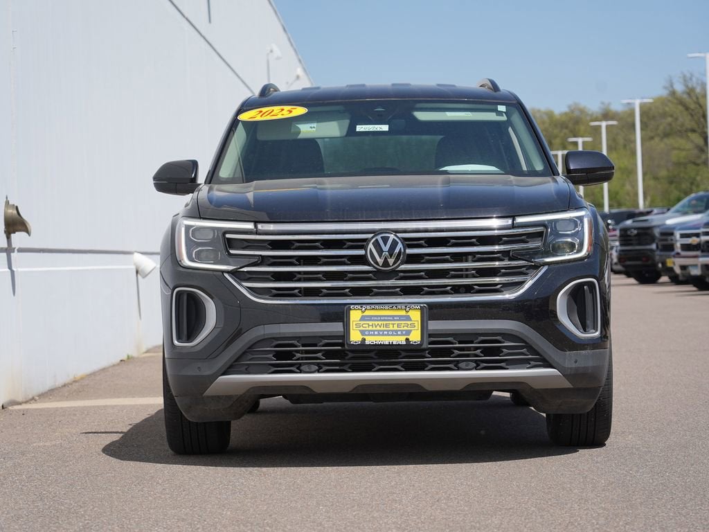 2025 Volkswagen Atlas 2.0T SE w/Technology