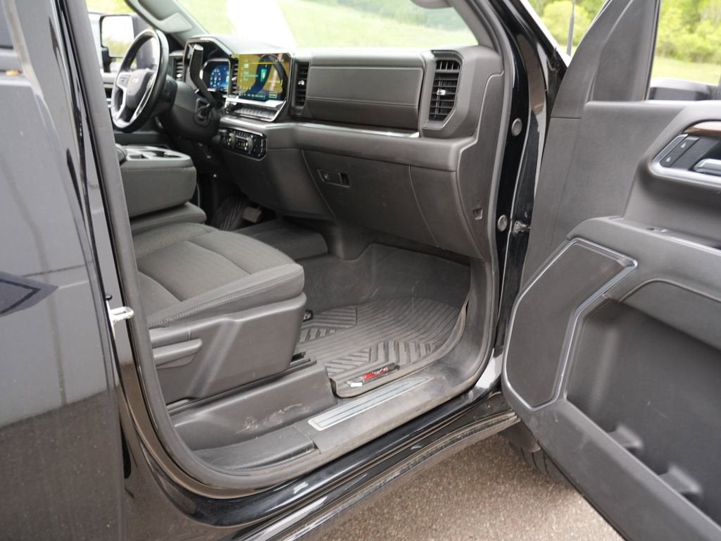 2025 Chevrolet Silverado 3500 HD LT