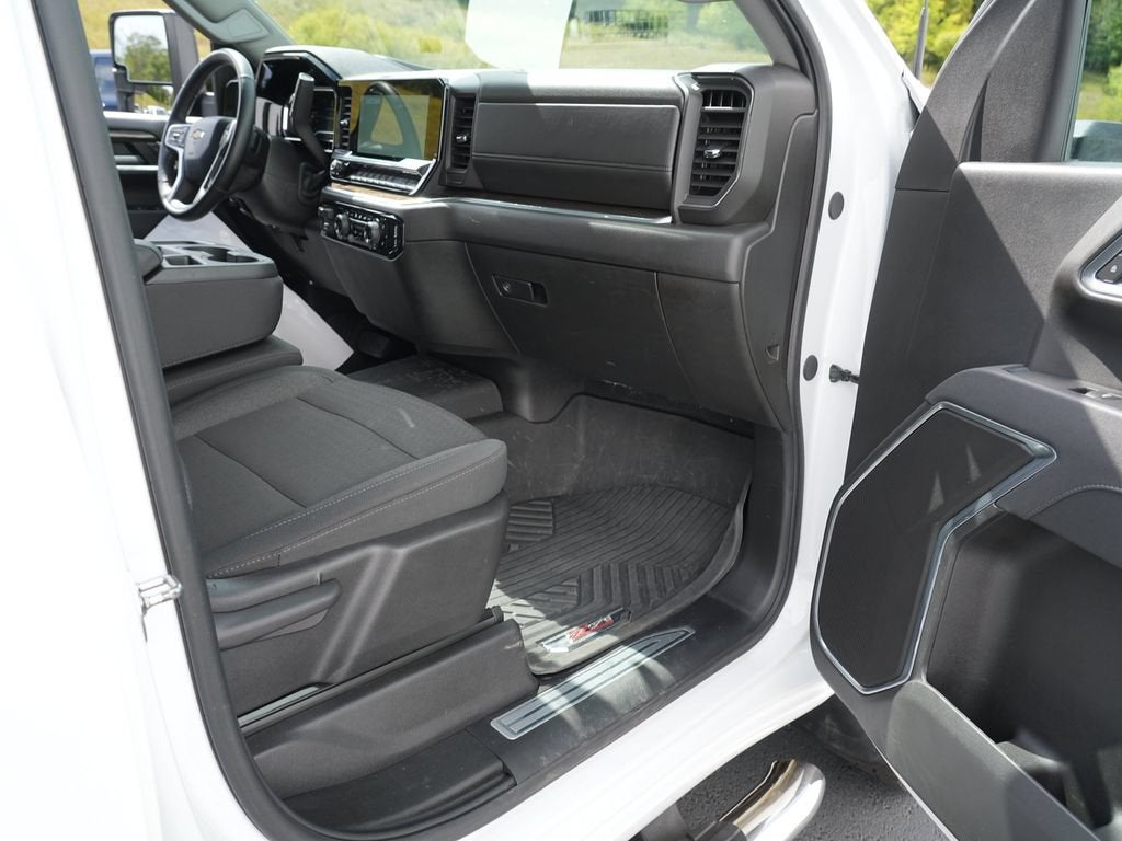 2025 Chevrolet Silverado 3500 HD LT