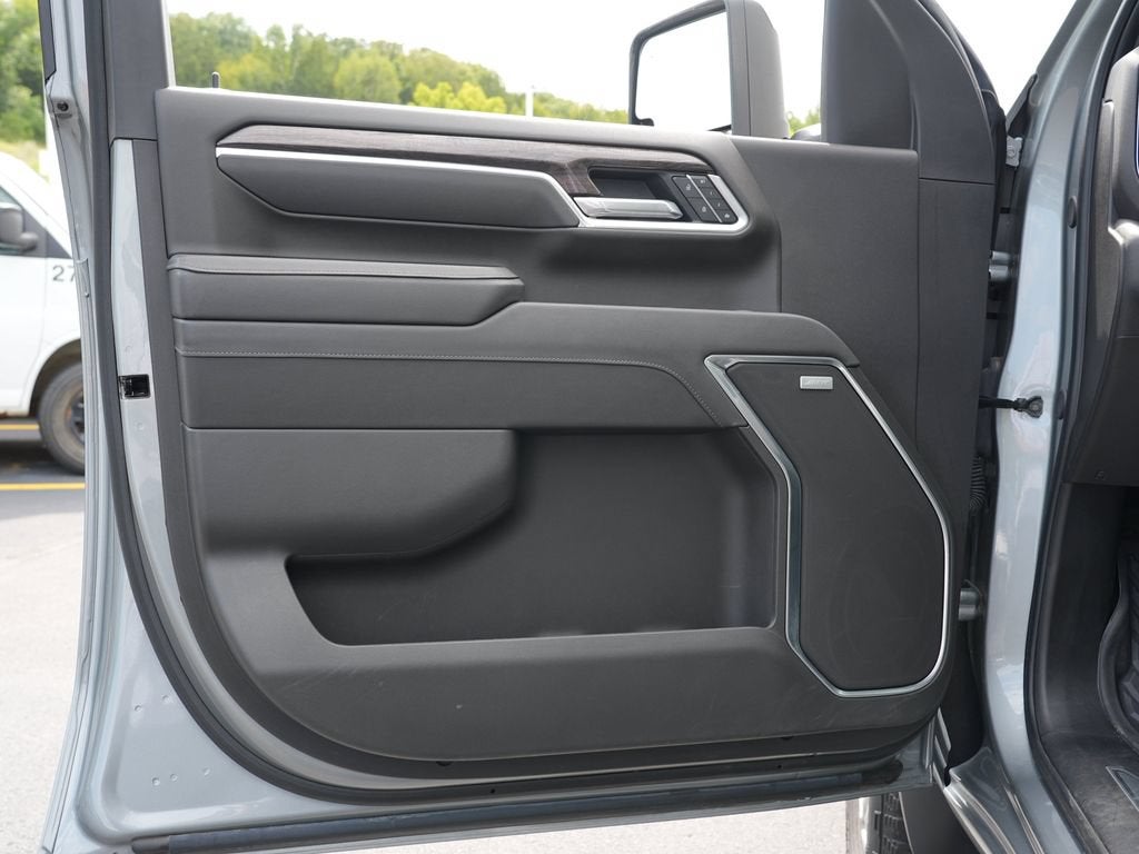 2025 Chevrolet Silverado 3500 HD LTZ