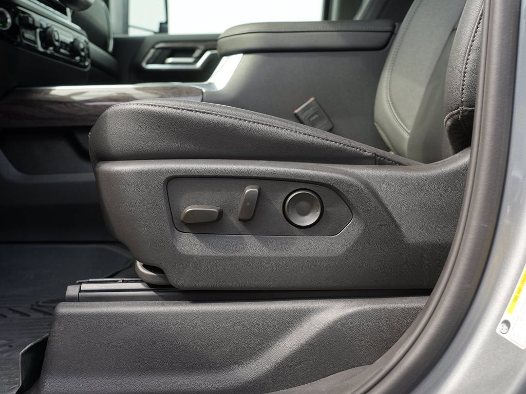 2025 Chevrolet Silverado 3500 HD LTZ