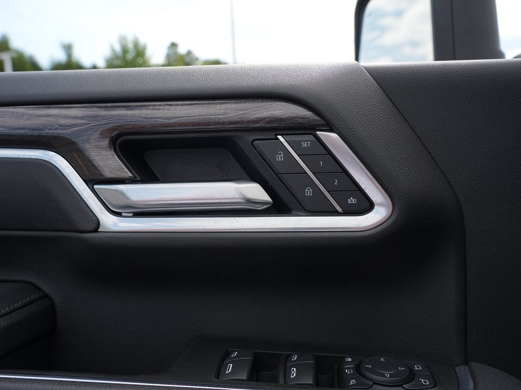 2025 Chevrolet Silverado 3500 HD LTZ