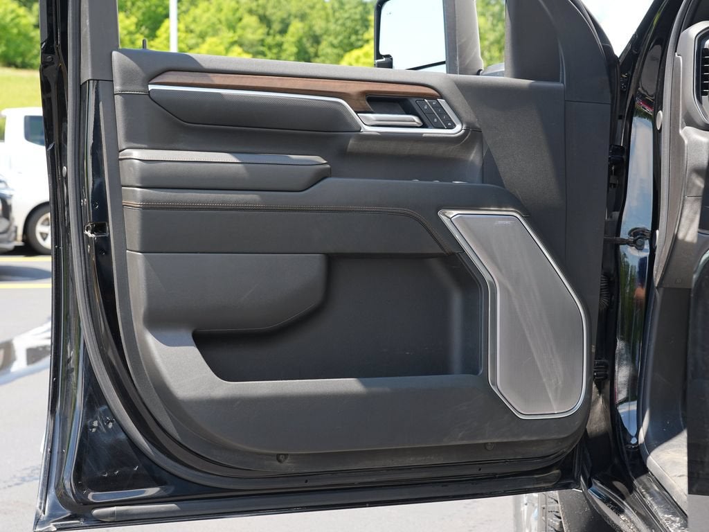 2025 Chevrolet Silverado 3500 HD High Country
