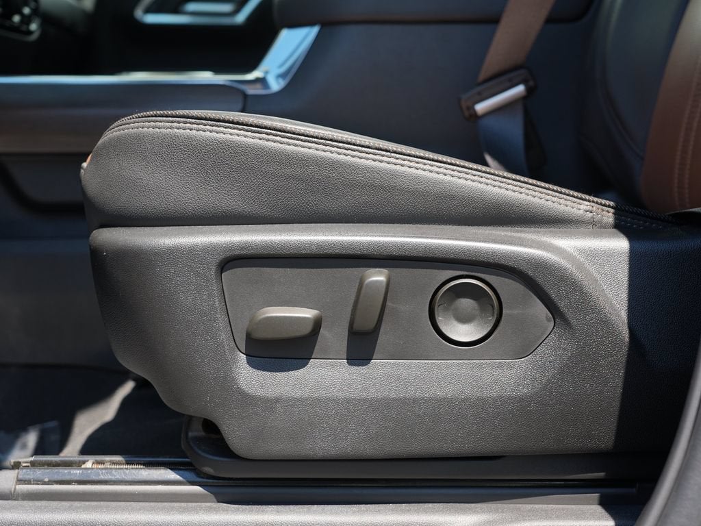 2025 Chevrolet Silverado 3500 HD High Country