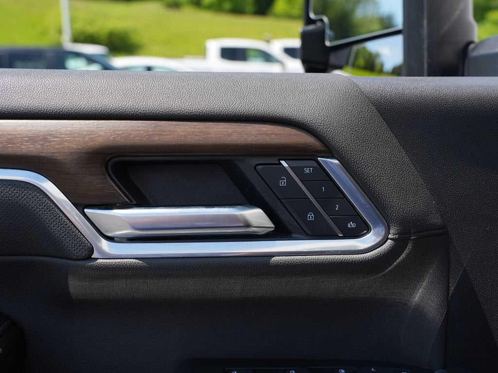 2025 Chevrolet Silverado 3500 HD High Country