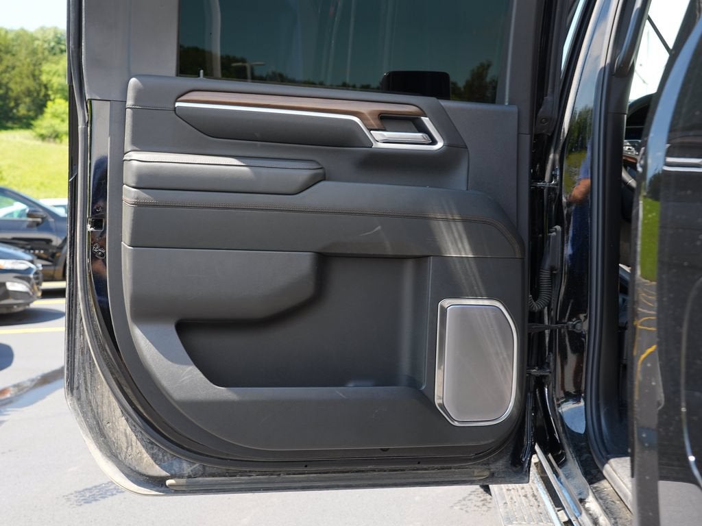 2025 Chevrolet Silverado 3500 HD High Country