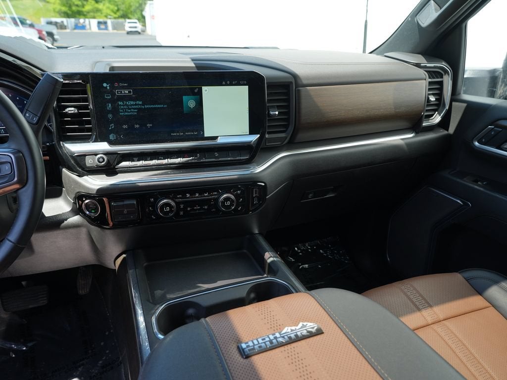 2025 Chevrolet Silverado 3500 HD High Country