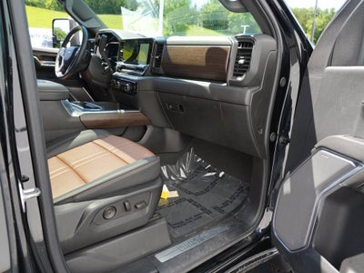 2025 Chevrolet Silverado 3500 HD High Country