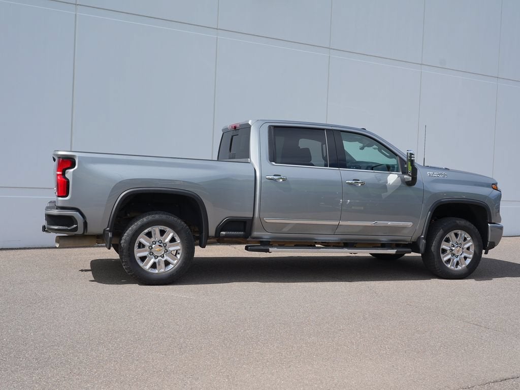 2025 Chevrolet Silverado 3500 HD High Country
