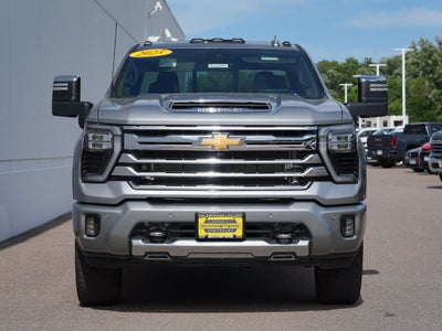2025 Chevrolet Silverado 3500 HD High Country