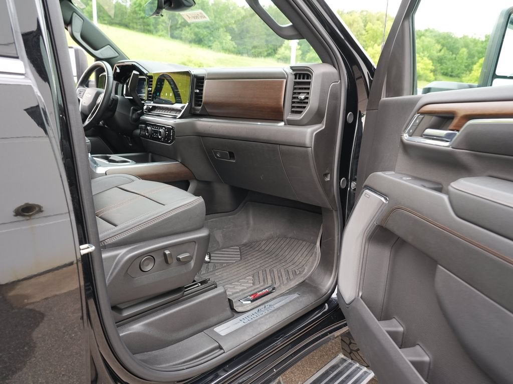 2024 Chevrolet Silverado 3500 HD High Country