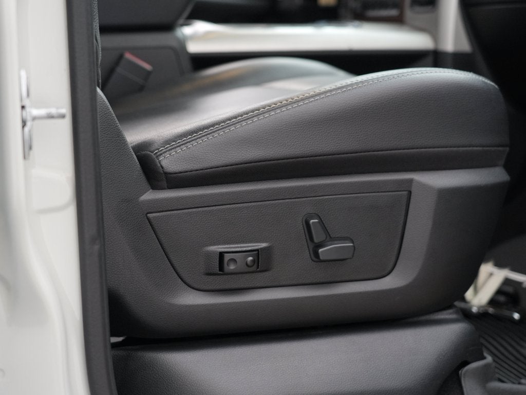 2017 RAM 2500 Laramie Mega Cab 4x4 6'4" Box