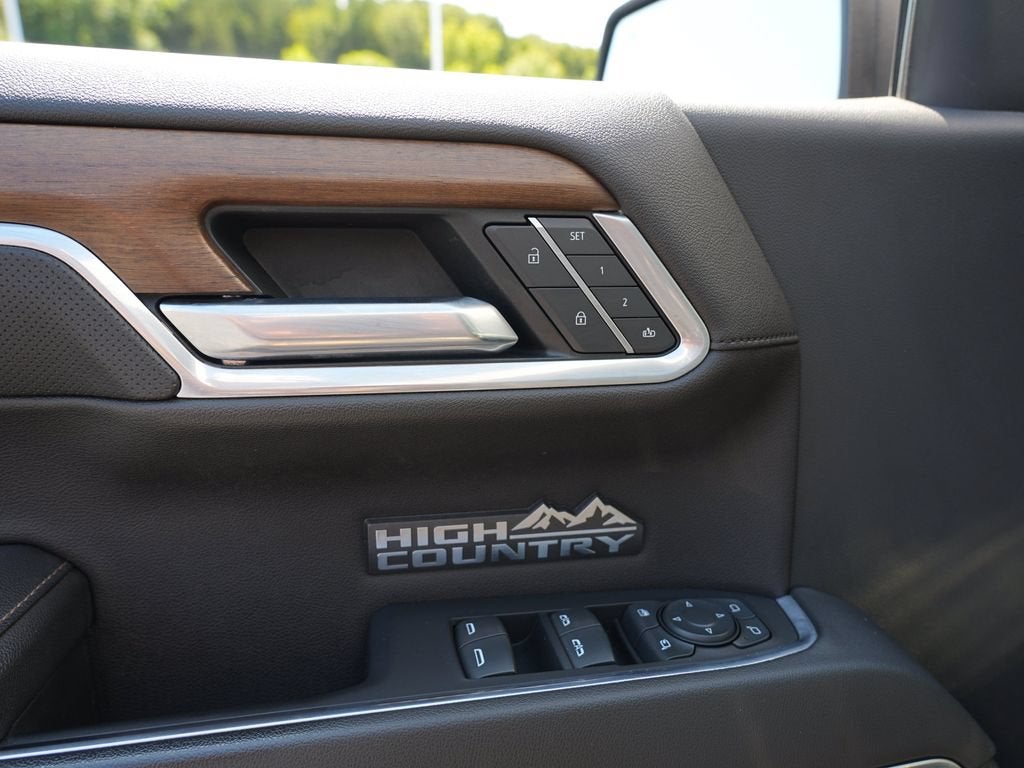 2022 Chevrolet Silverado 1500 High Country