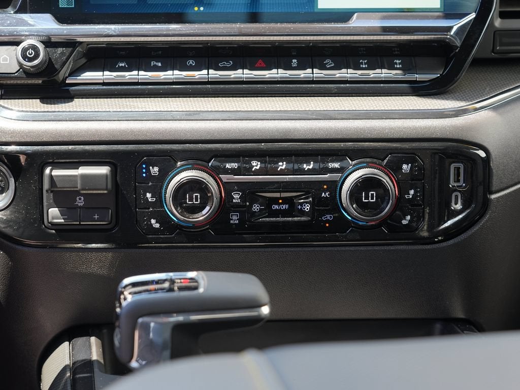 2025 Chevrolet Silverado 1500 ZR2