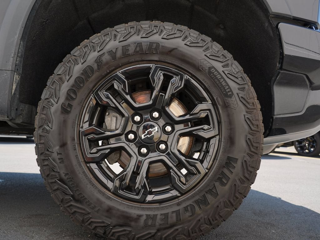 2025 Chevrolet Silverado 1500 ZR2