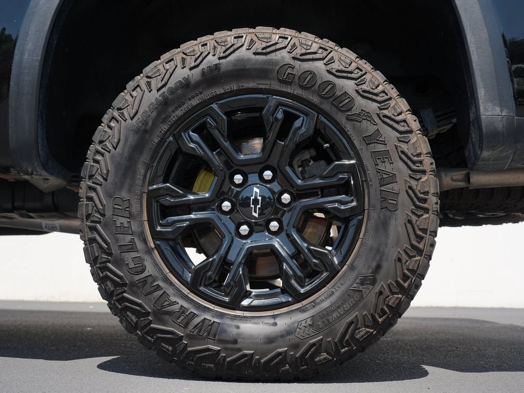 2025 Chevrolet Silverado 1500 ZR2