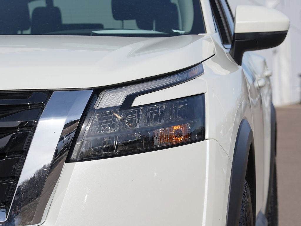 2023 Nissan Pathfinder SV 4WD