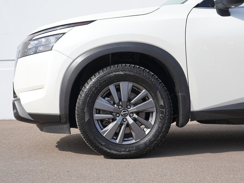 2023 Nissan Pathfinder SV 4WD