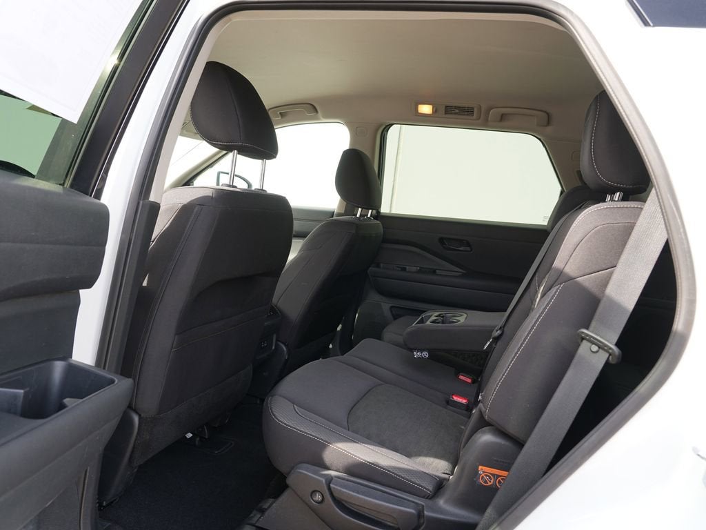 2023 Nissan Pathfinder SV 4WD