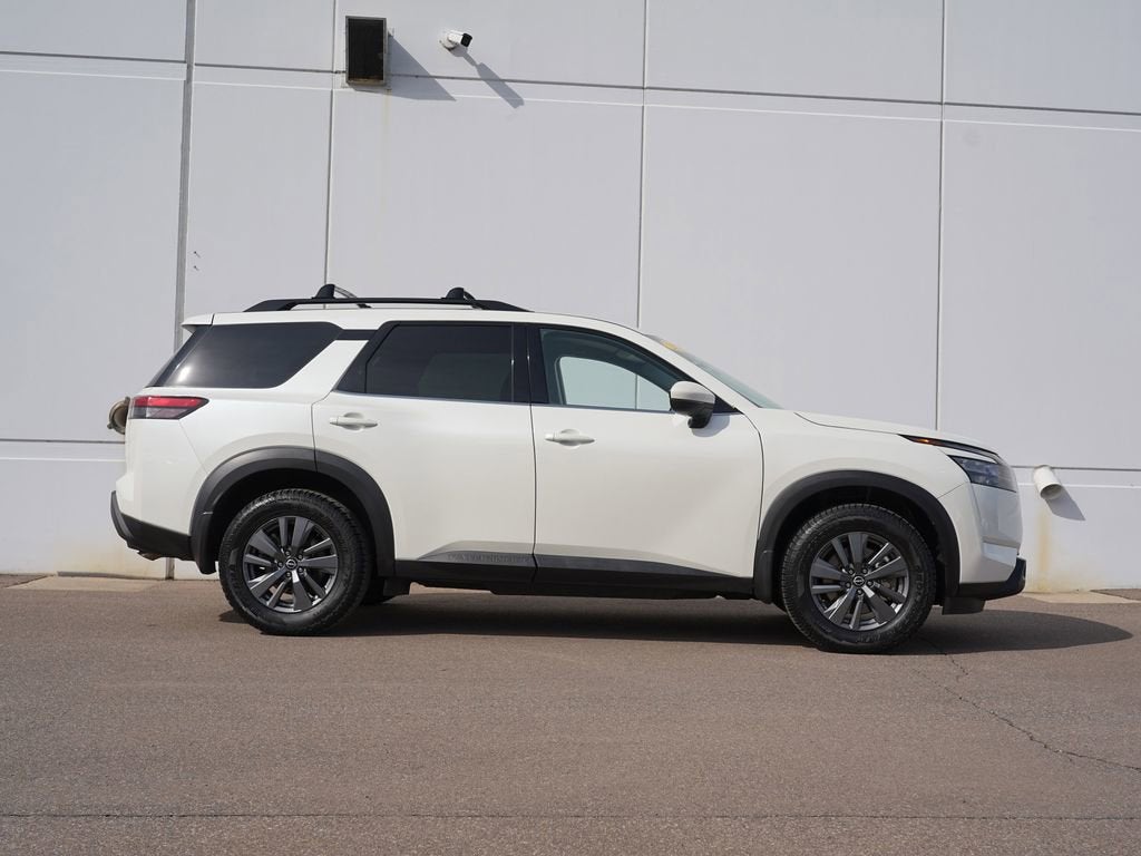 2023 Nissan Pathfinder SV 4WD