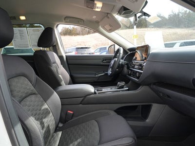 2023 Nissan Pathfinder SV 4WD