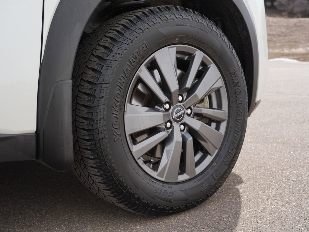 2023 Nissan Pathfinder SV 4WD