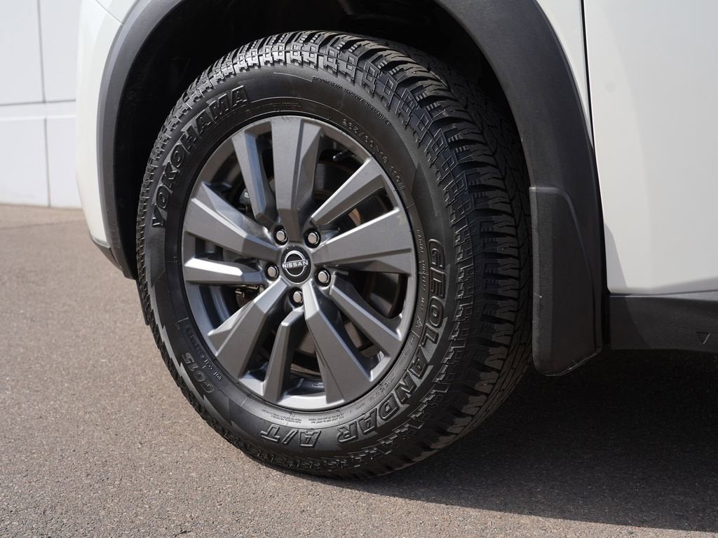 2023 Nissan Pathfinder SV 4WD